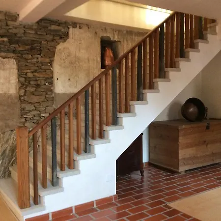 Casa Da Fonte De Santo Antonio * Cerdeira (Arganil)