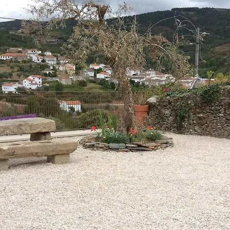 Casa Da Fonte De Santo Antonio *